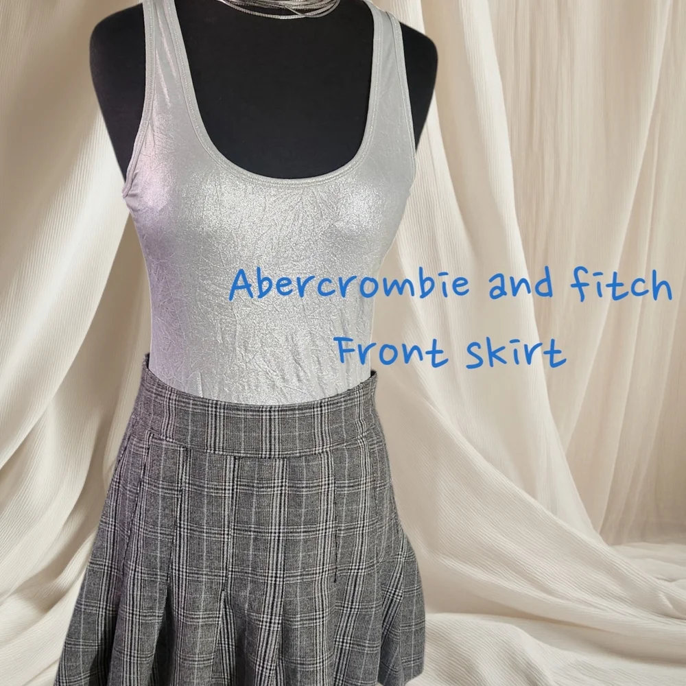 Abercrombie & Fitch Gray Plaid Mini Skirt Med